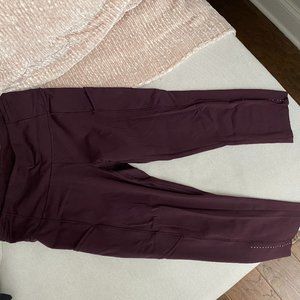 Maroon Lululemon crop leggings